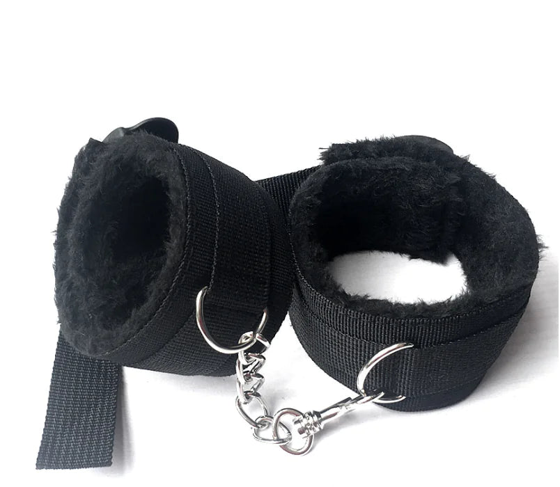 Kit de Bondage de 10 Piezas en Cuero PU y Textil con Forro de Peluche