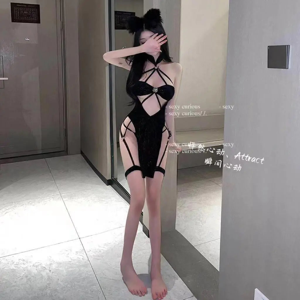 Set "Night Queen" - Vestido Cut-Out Estilo Bondage con Ligas