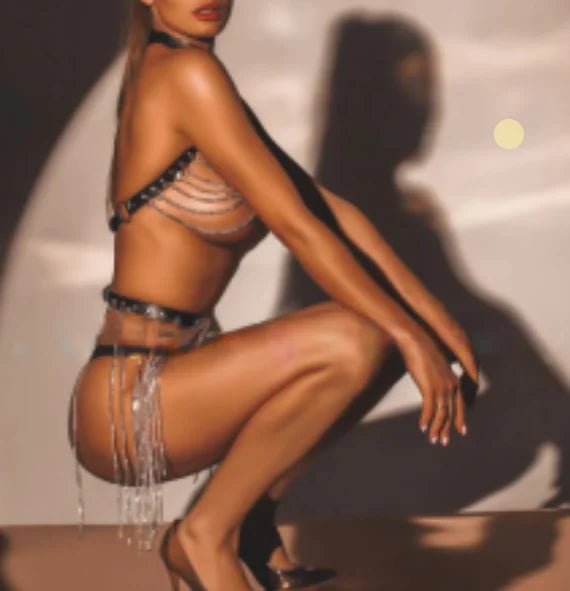 Teddy "Passion Lace" - Vibrant Red Floral Lace Bodysuit with Deep V-Neck