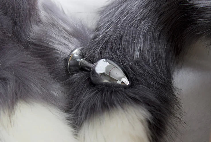 "Wild Fox" Plug - 35cm Fox Tail with Metal Insert
