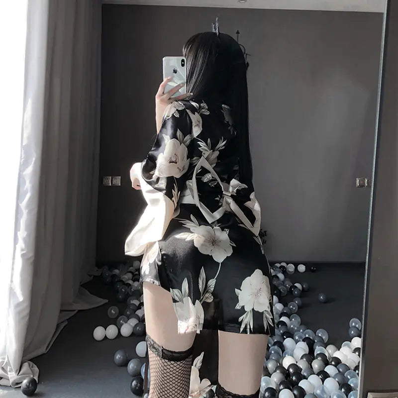 "Midnight Geisha" Lingerie Set - Short Japanese Style Kimono in Satin Black