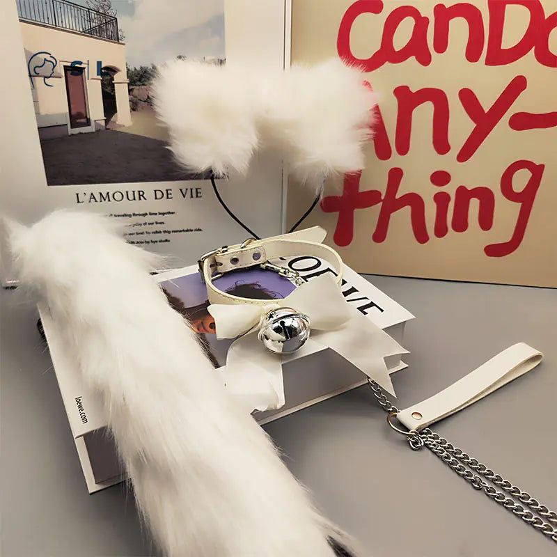 Set 'Fantasía Felina' - Kit de Seducción Kitty con Collar y Cola